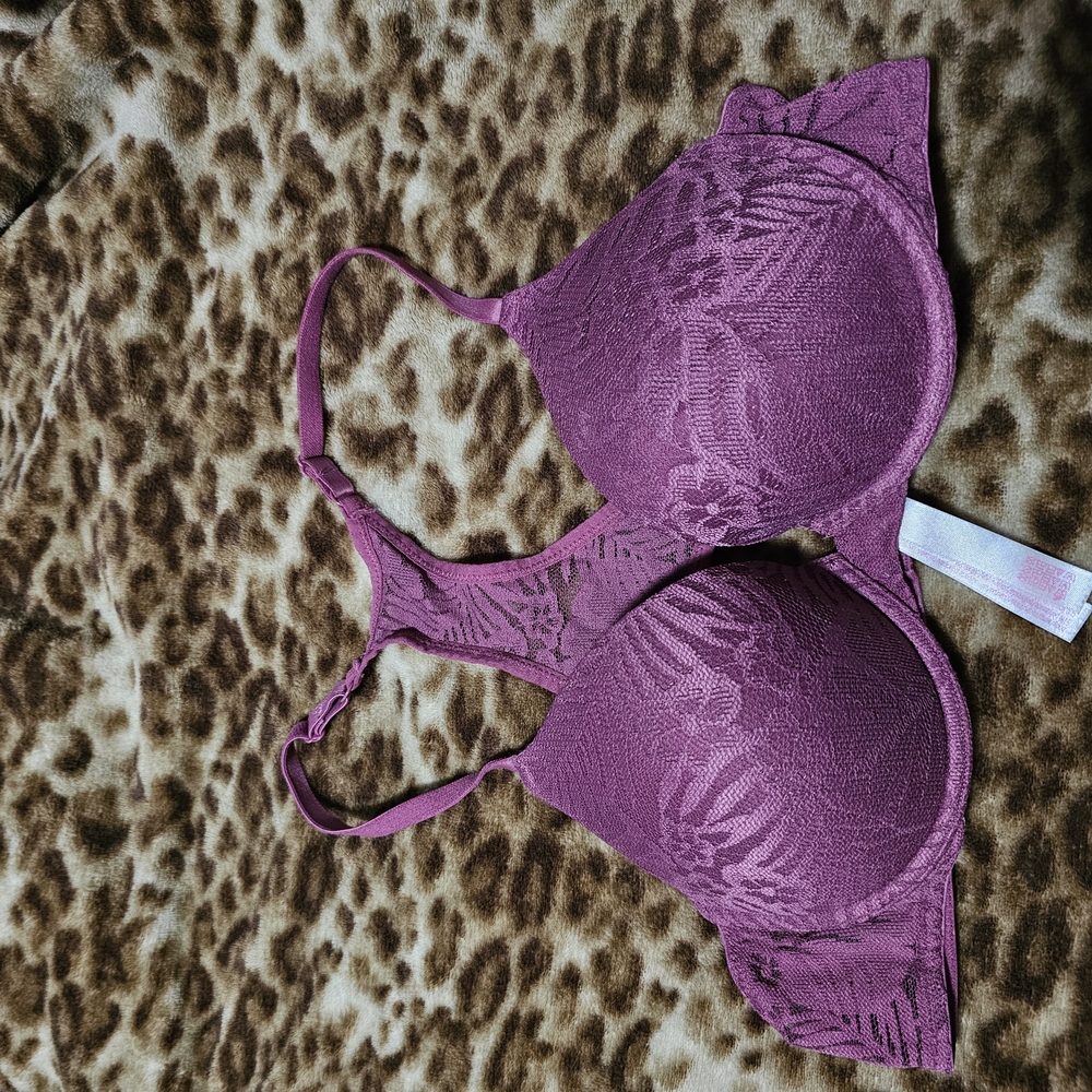 Victoria's Secret Lace Bra in Rich Purple